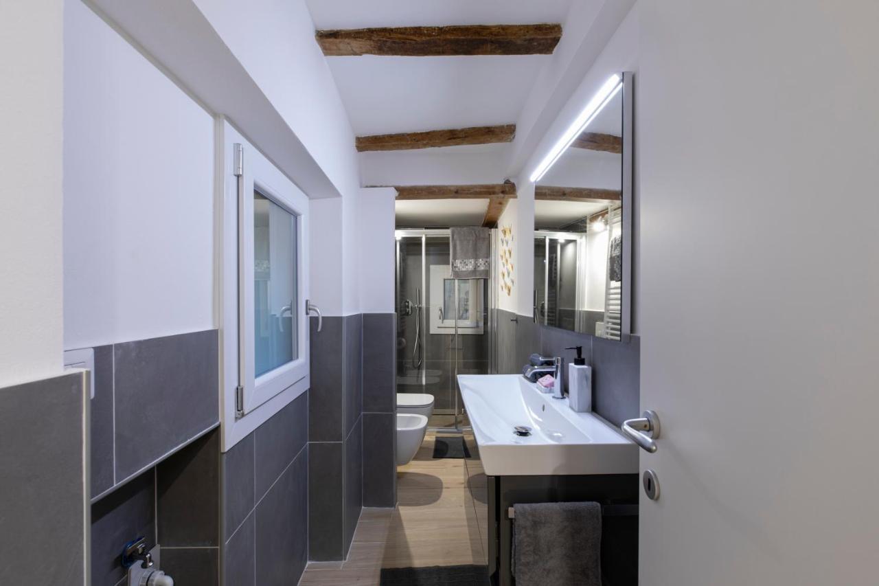 Luxury Suite In The Center I Private Patio & Kitchen Bologna Exterior photo